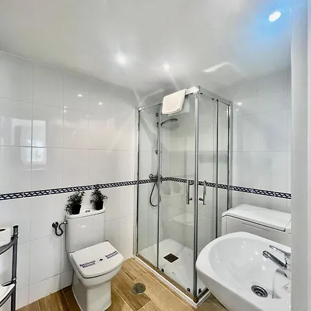 With Sea Views And Large Terrace Appartamento *