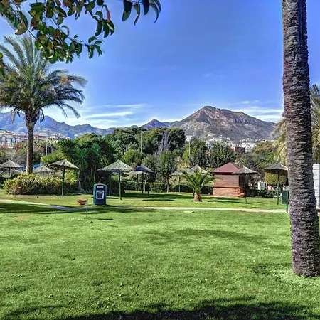 With Sea Views And Large Terrace Appartamento Benalmádena